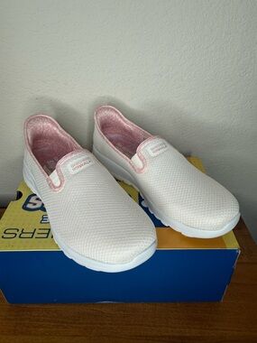 New Skechers Slip- ins Arch Fit GO WALK Joy Shoes -Stefanie Natural Women’s 9.5W